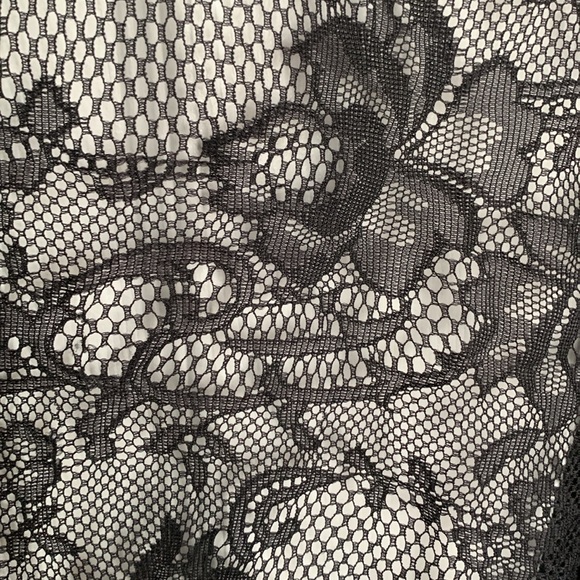 Lovehoney Plus Size Flaunt Me Floral Lace Robe Black One Size Queen - Picture 8 of 13